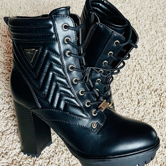 Guess Heeled Combat Boot women size 7.5 - Picture 4 of 6